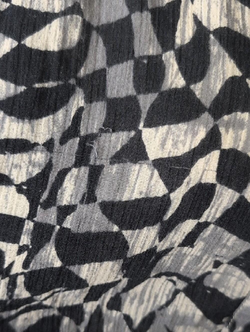 PILCRO Sidney Batwing Sleeve Abstract Print Blouse Black White and Grey Size XL - Picture 6 of 11